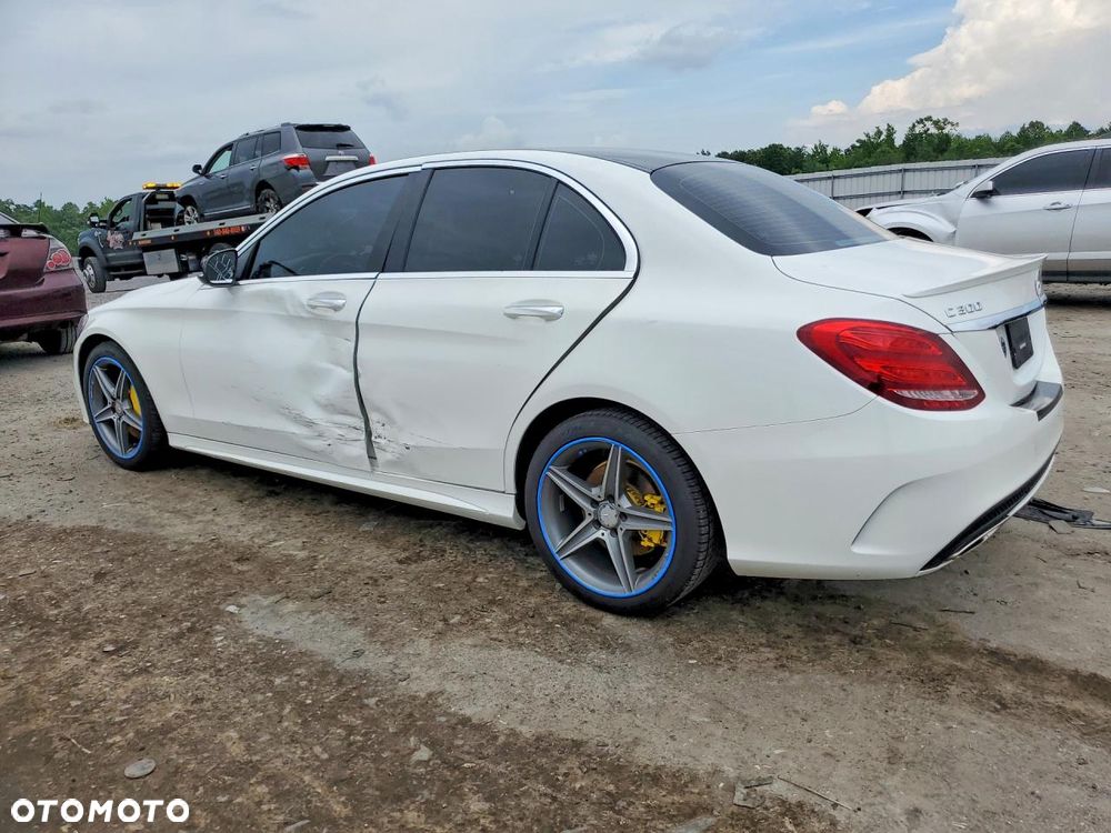 Mercedes-Benz Klasa C 300 7G-TRONIC AMG Line - 5