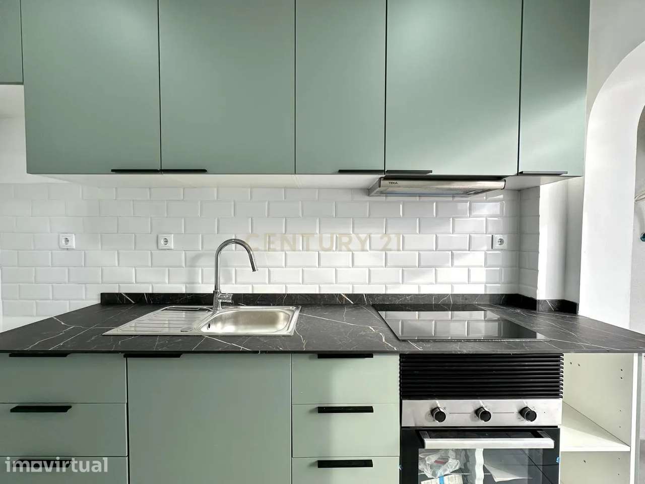 Apartamento T2 Totalmente Remodelado | Vale Fetal – Charneca da Capari - Grande imagem: 3/23