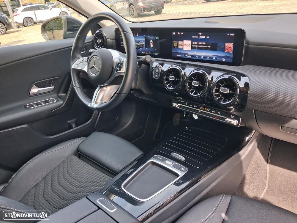 Mercedes-Benz A 200 Style Plus Aut. - 14