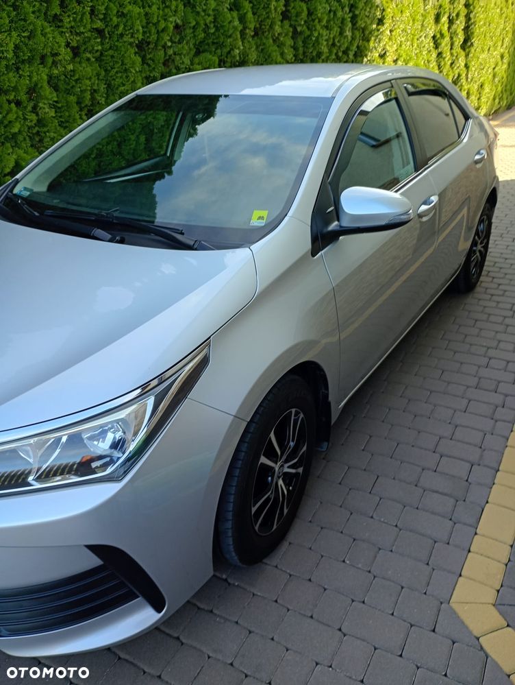 Toyota Corolla 1.6 Active - 3