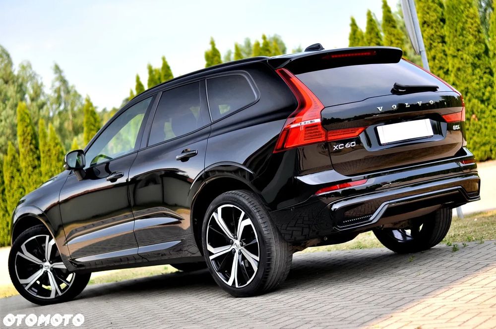 Volvo XC 60 B5 D AWD Ultimate Dark - 5
