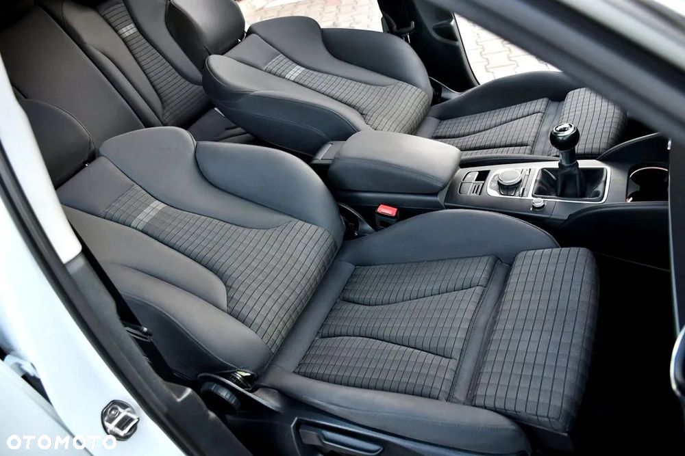 Audi A3 Sportback 2.0 TDI clean diesel Edycja specjalna - 29