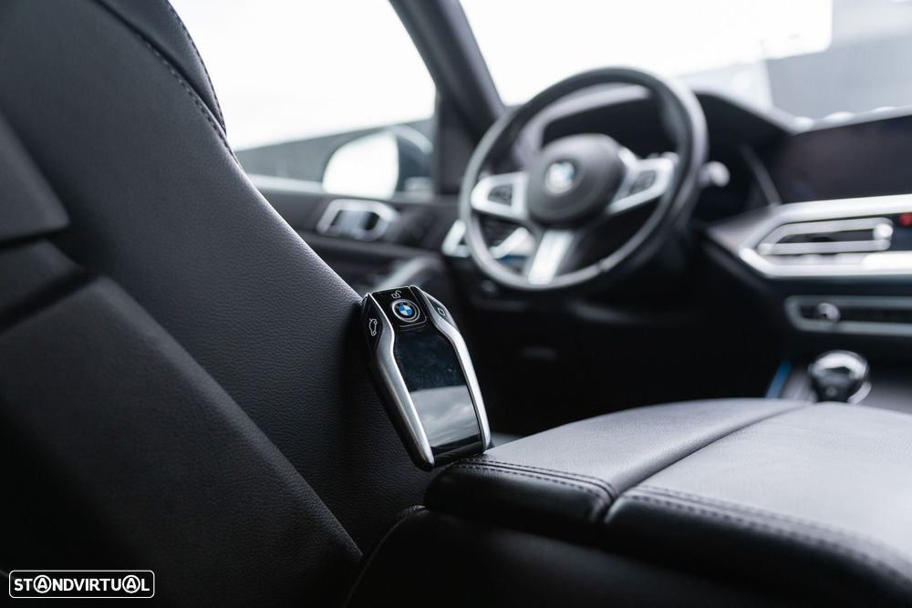 BMW X5 45 e xDrive Pack M - 28