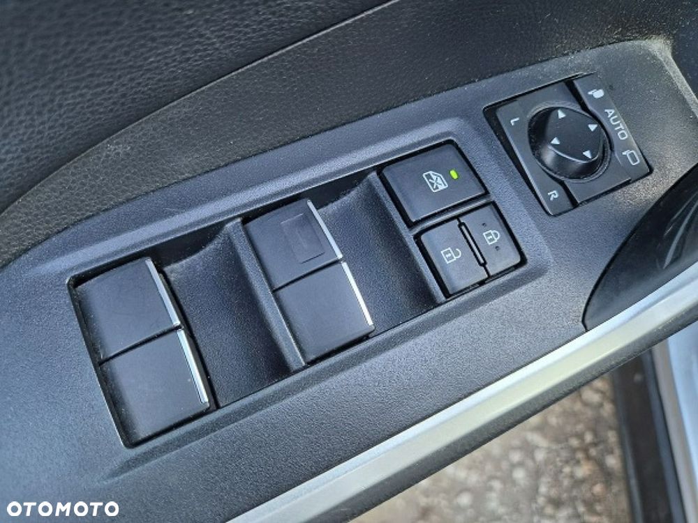 Toyota RAV4 - 26