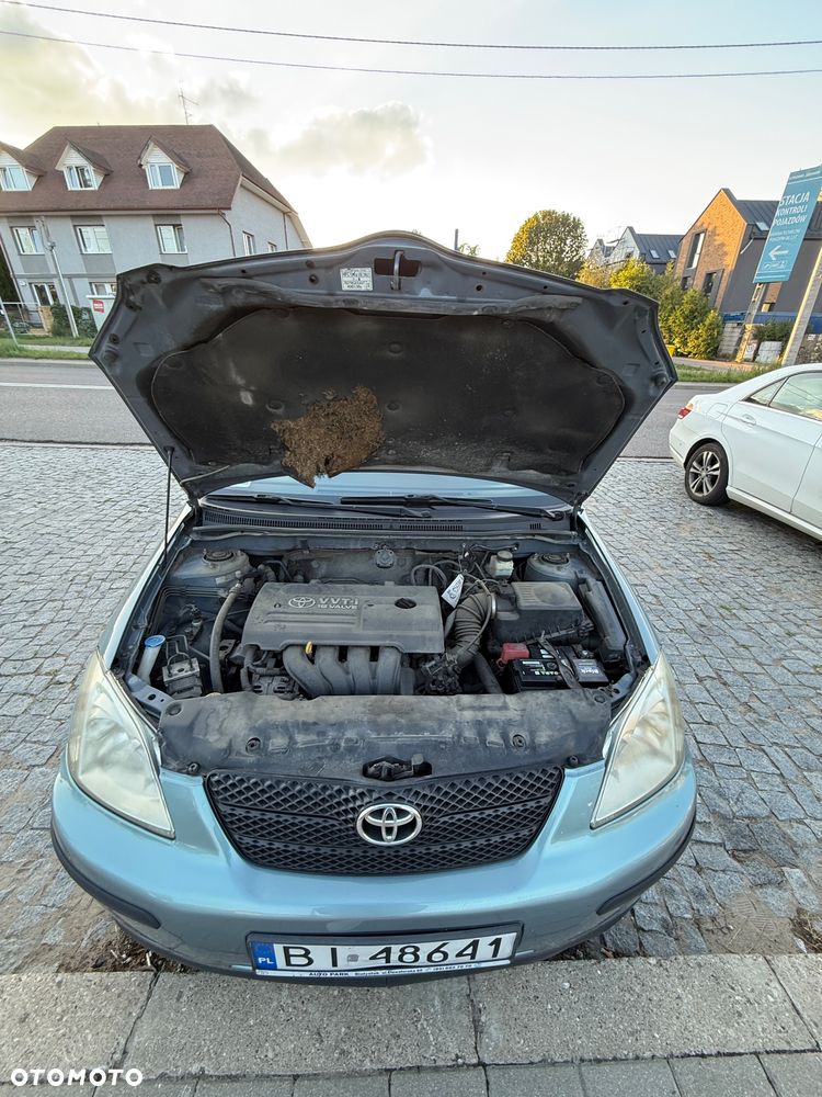 Toyota Corolla - 12