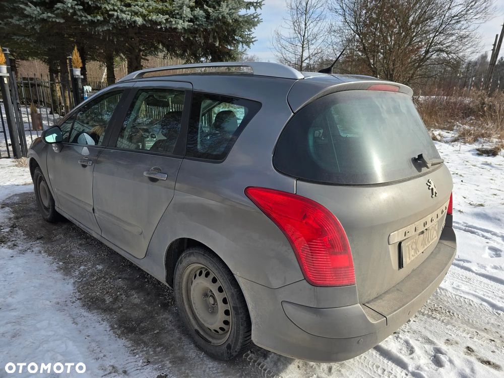 Peugeot 308 - 1