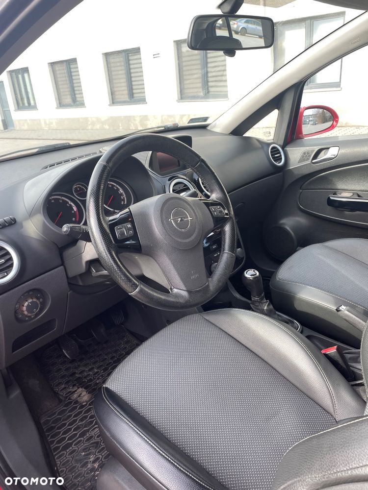 Opel Corsa 1.4 16V Sport - 9