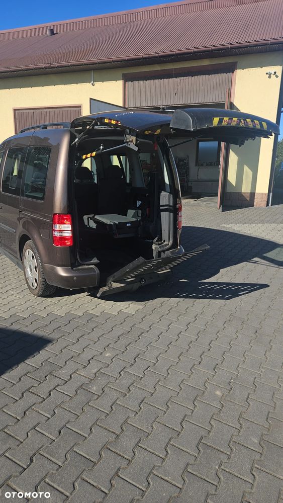 Volkswagen Caddy - 10