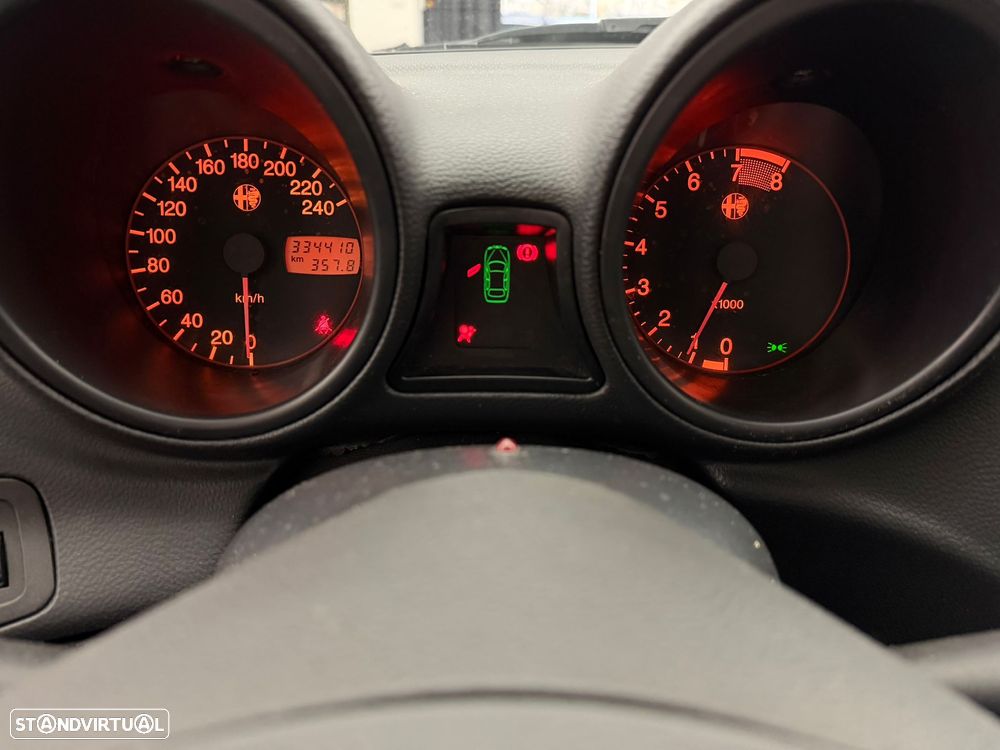 Alfa Romeo 156 1.6 TS - 17