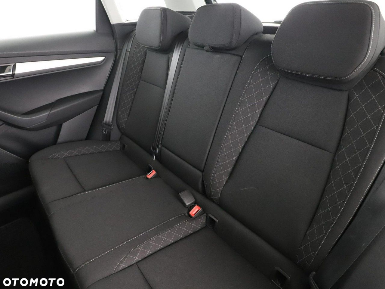 Skoda Karoq - 17