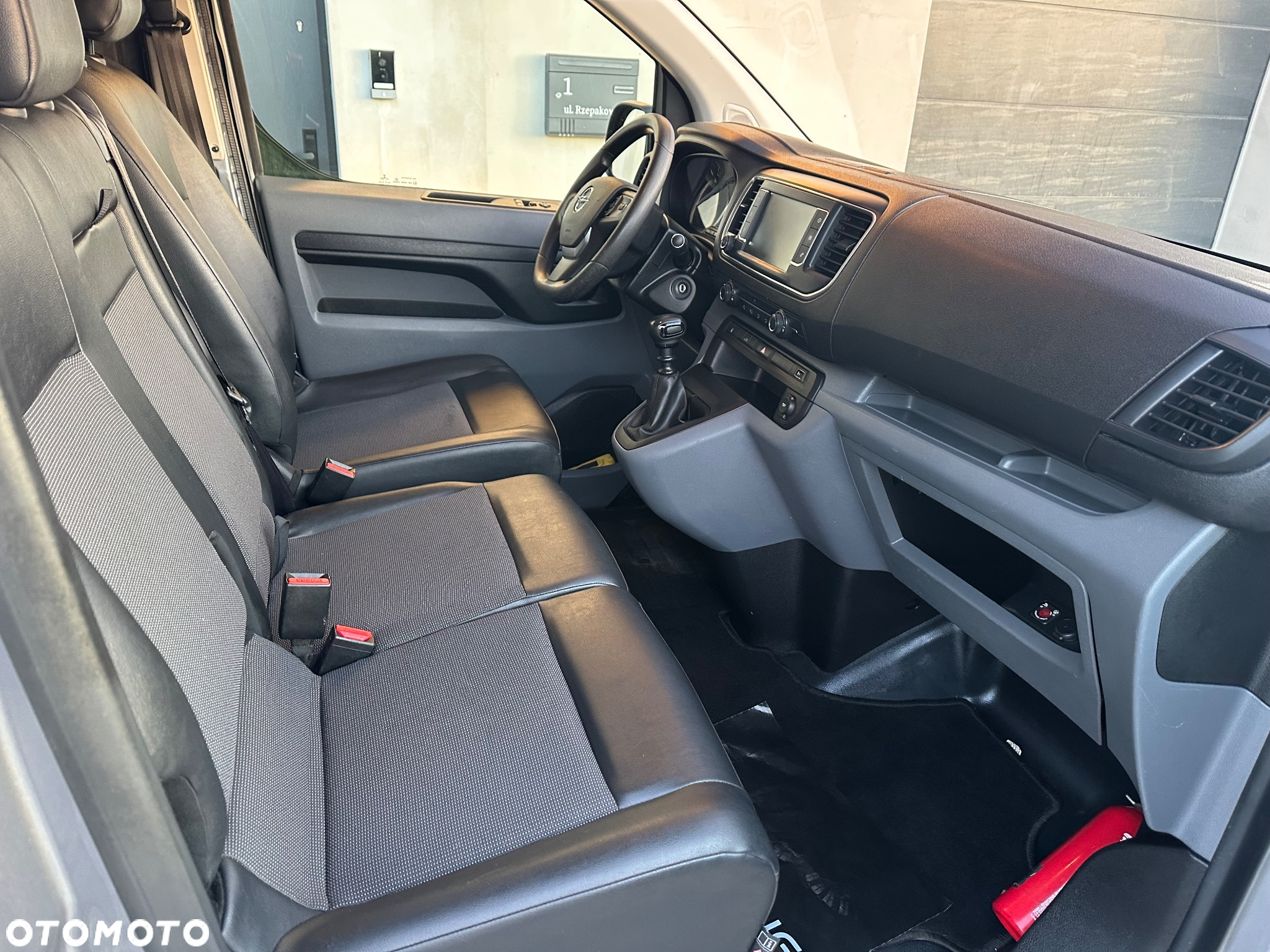 Opel Vivaro - 22