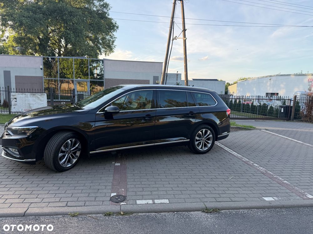 Volkswagen Passat - 15