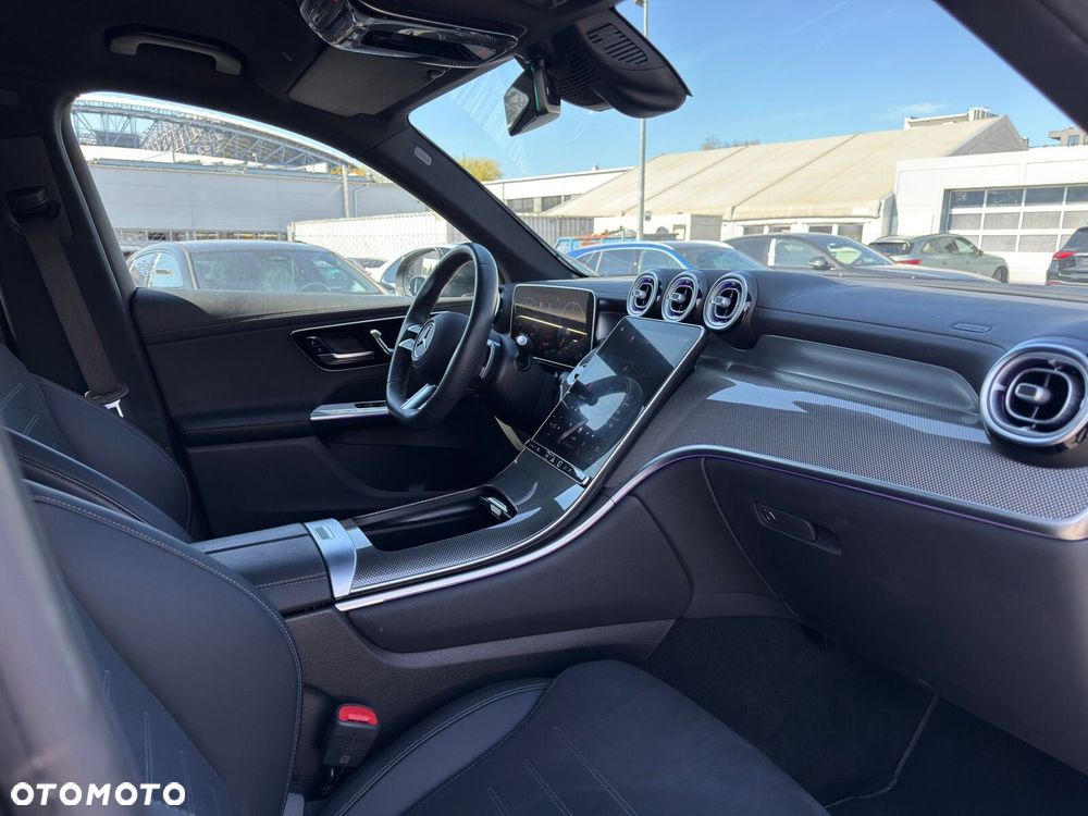Mercedes-Benz GLC 220 d mHEV 4-Matic AMG Line - 24