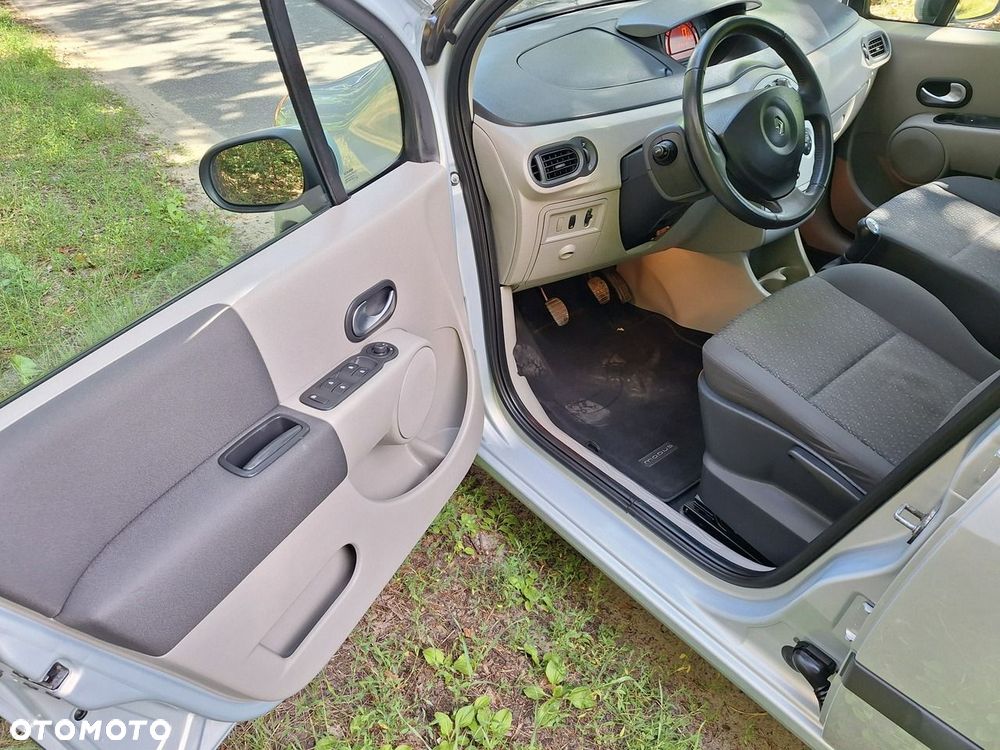 Renault Modus 1.6 16V ESP Dynamique - 10