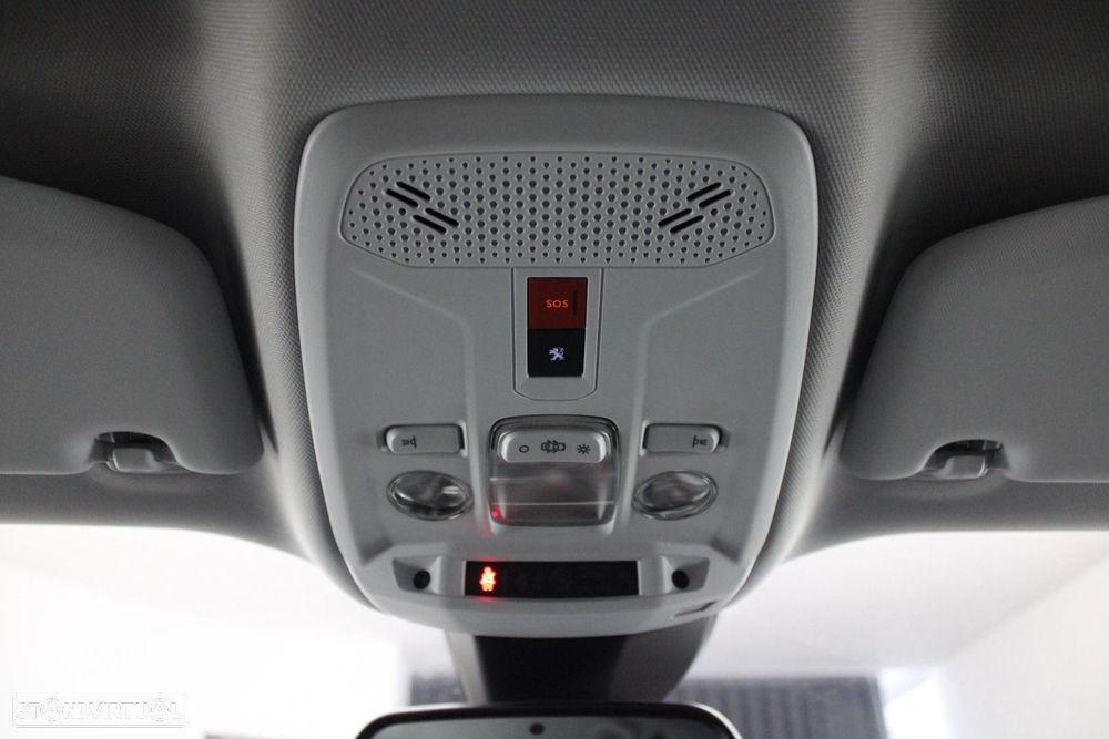 Peugeot e-2008 50 kWh Allure Pack - 21