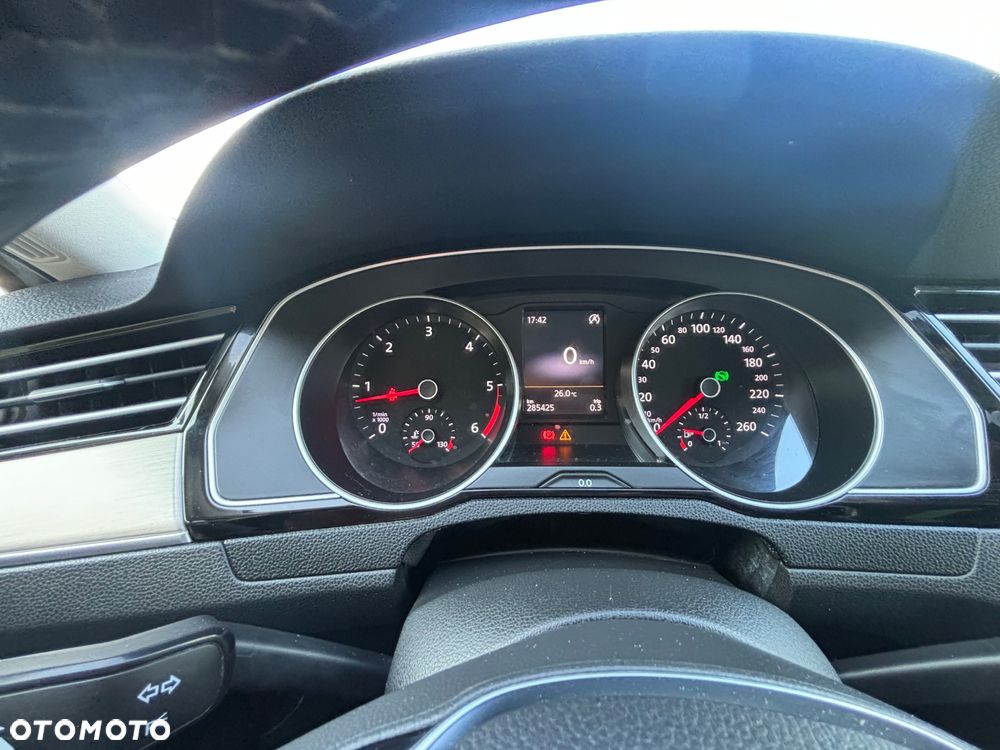 Volkswagen Passat 2.0 TDI BMT 4Mot Highline DSG - 19