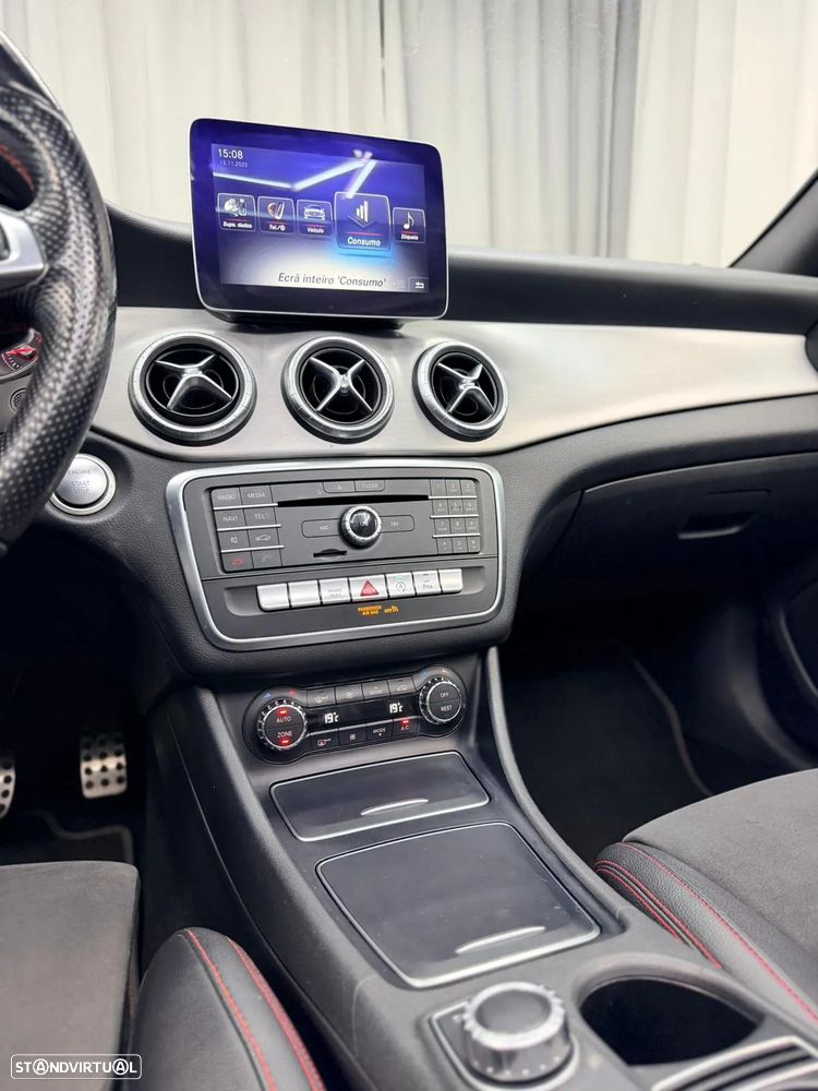 Mercedes-Benz CLA 220 Shooting Brake (CDI) d 4Matic 7G-DCT AMG Line - 18