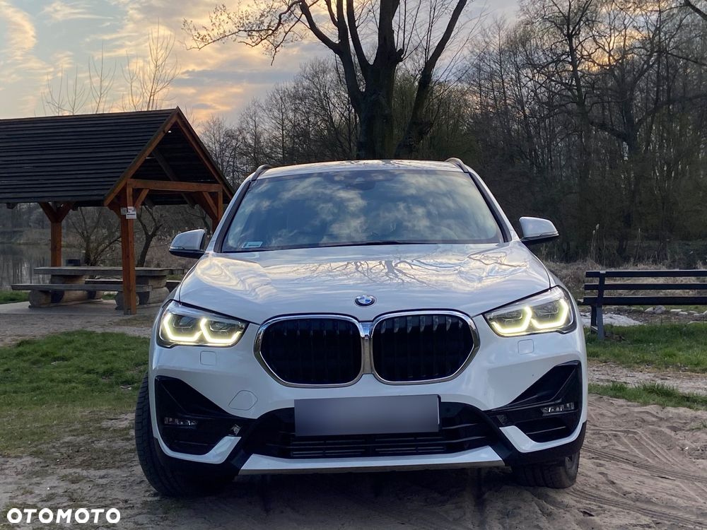 BMW X1 sDrive18i Sport Line - 7