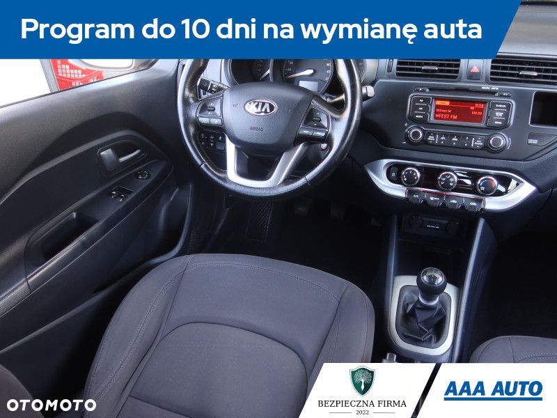 Kia Rio - 9