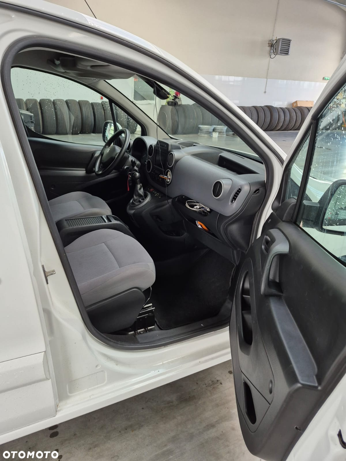 Peugeot Partner - 13