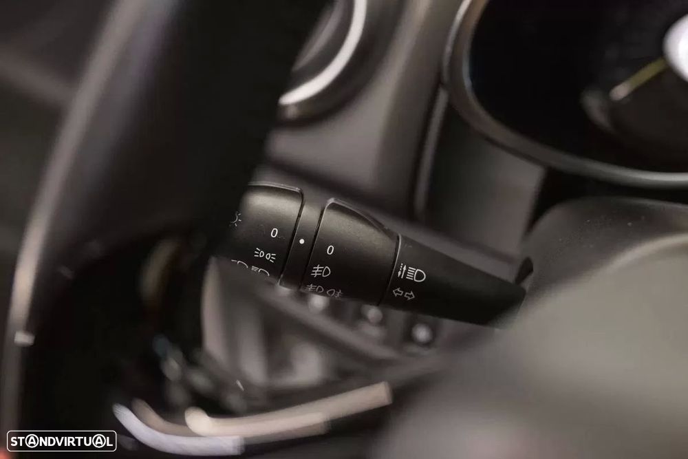 Renault Clio 1.5 Blue dCi Limited - 11