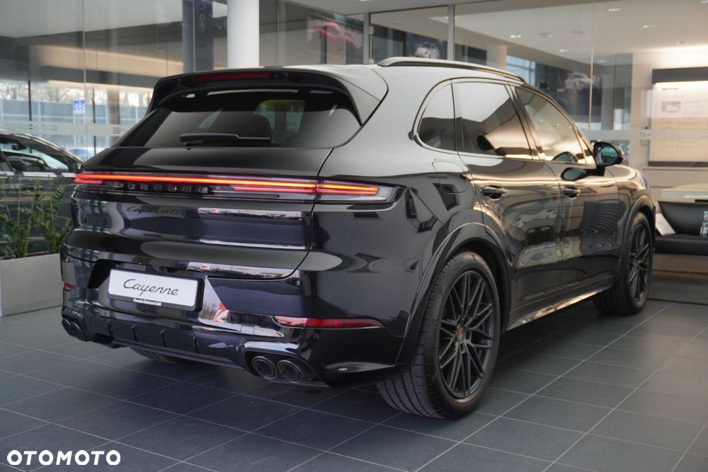 Porsche Cayenne GTS - 13