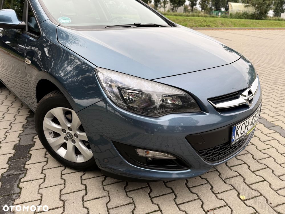 Opel Astra 1.4 Turbo Cosmo - 3
