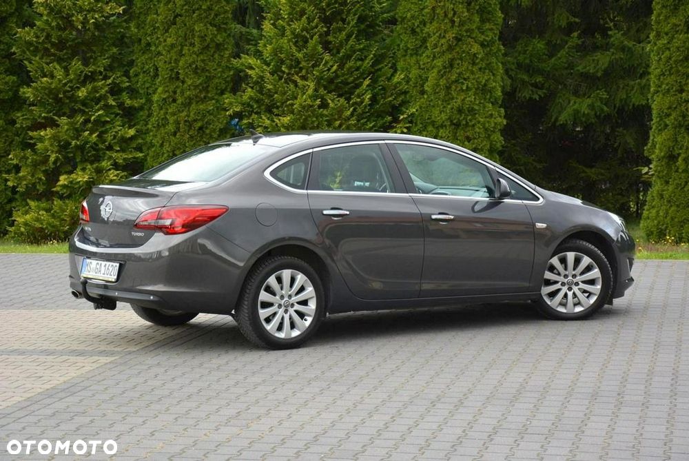 Opel Astra 2013