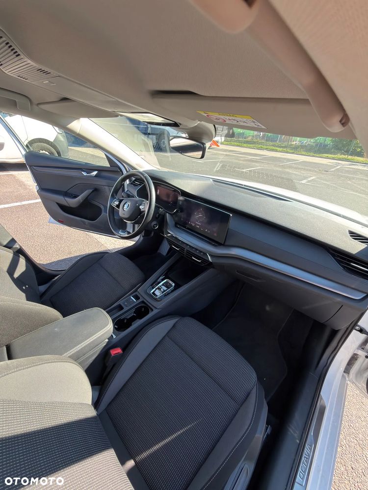 Skoda Octavia 2.0 TDI DSG 4x4 Style - 25