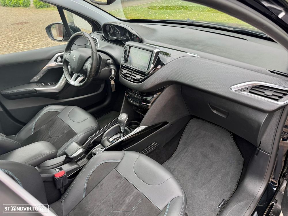 Peugeot 2008 BlueHDi FAP 120 STOP & START EAT6 Crossway - 11