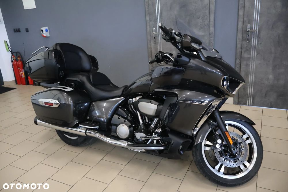 Yamaha Venture - 2