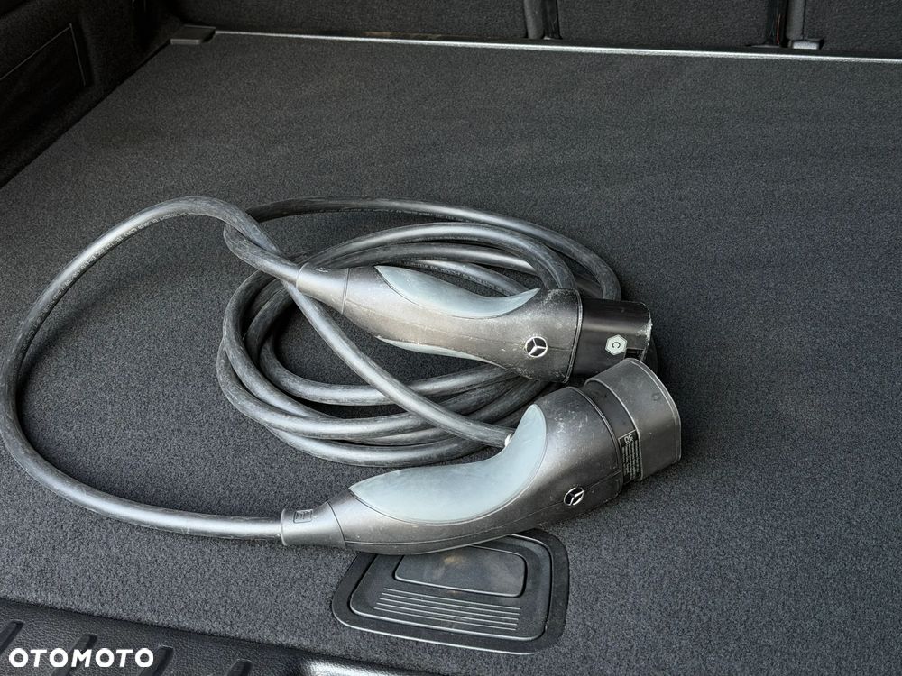 Mercedes-Benz EQB 250 70.5kWh Progressive - 12