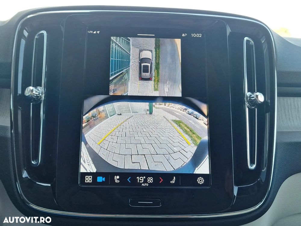 Volvo XC 40 B4 AT FWD MHEV Ultimate Dark - 29