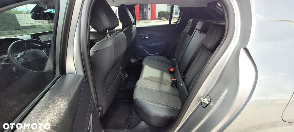 Peugeot 208 TURBO 100 Business - 26