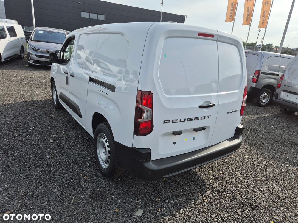 Peugeot Partner Furgon Long 950kg 1.5 HDi 130KM EAT8 AUTOMAT 3 osobowy !! OD RĘKI !! - 7