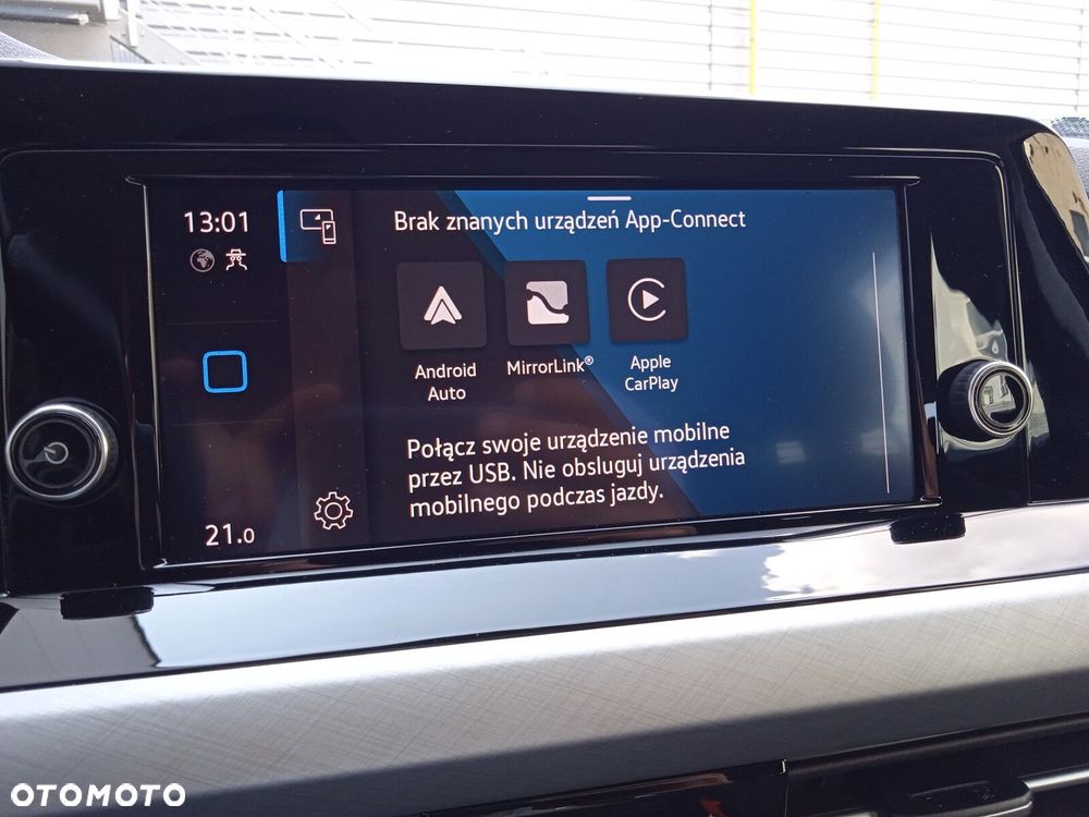 Volkswagen Golf - 23