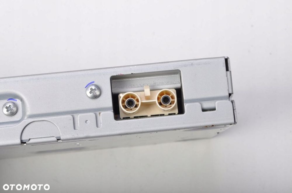 VOLVO V40 II WZMACNIACZ RADIA 31450597 - 2