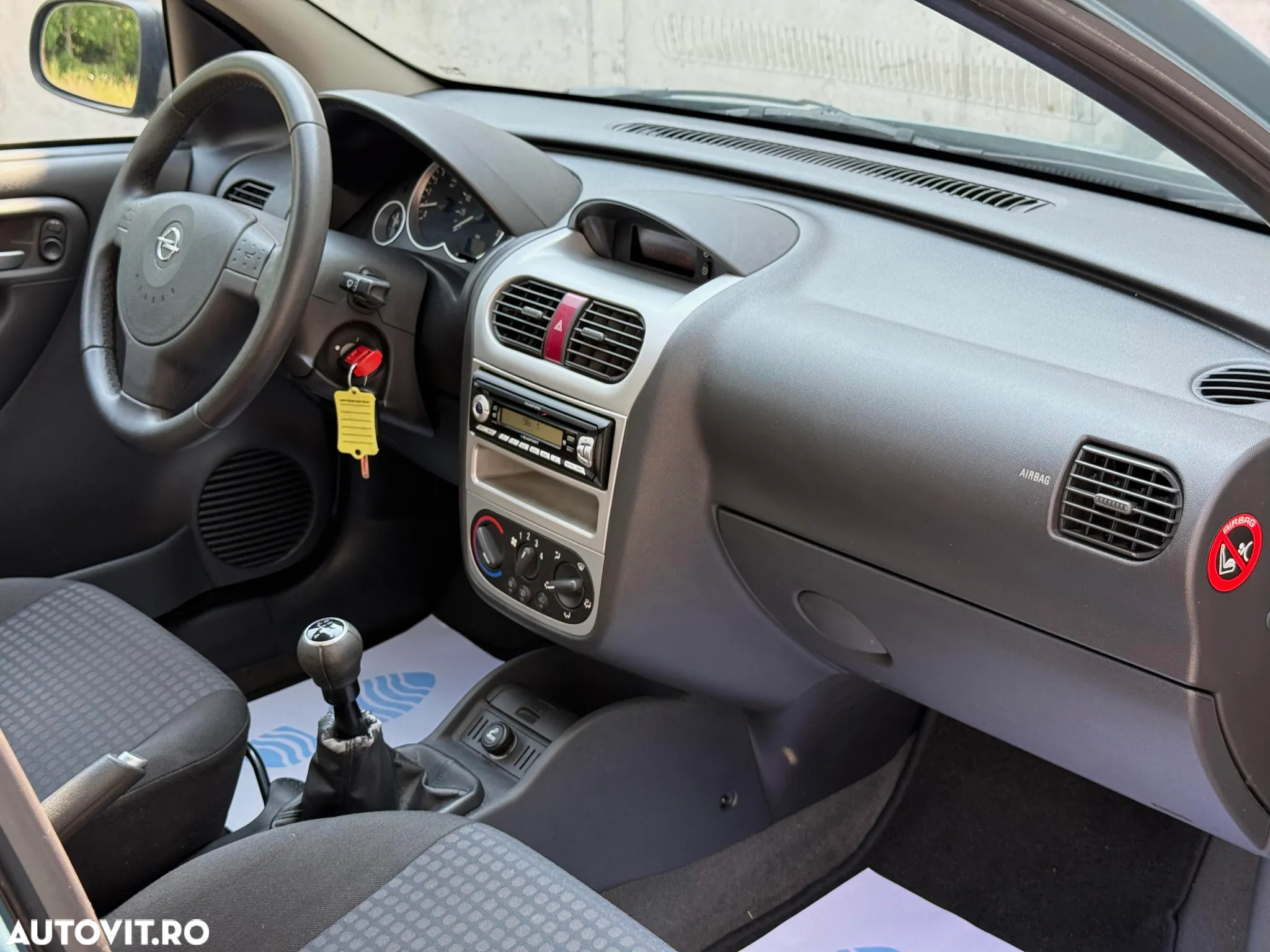 Opel Corsa 1.0 12V Enjoy mit Style Paket - 10