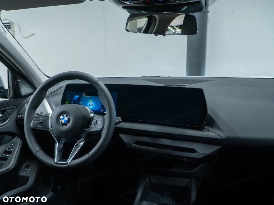 BMW Seria 1 120 mHEV - 10