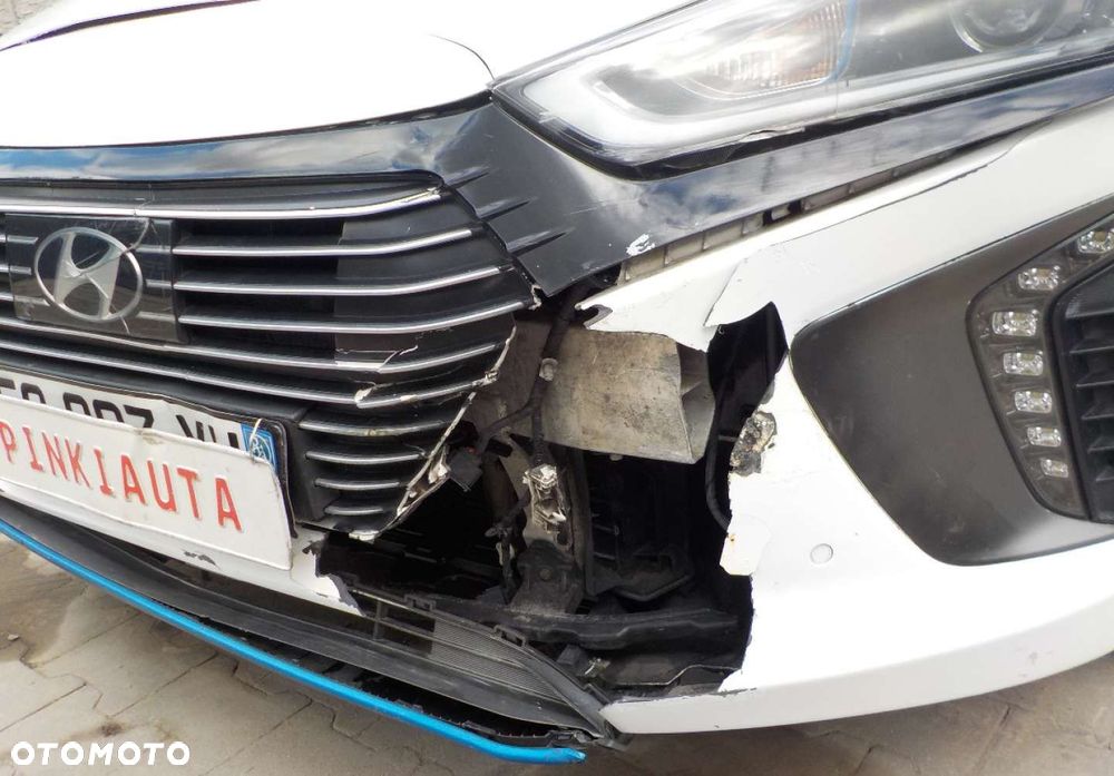 Hyundai IONIQ - 4