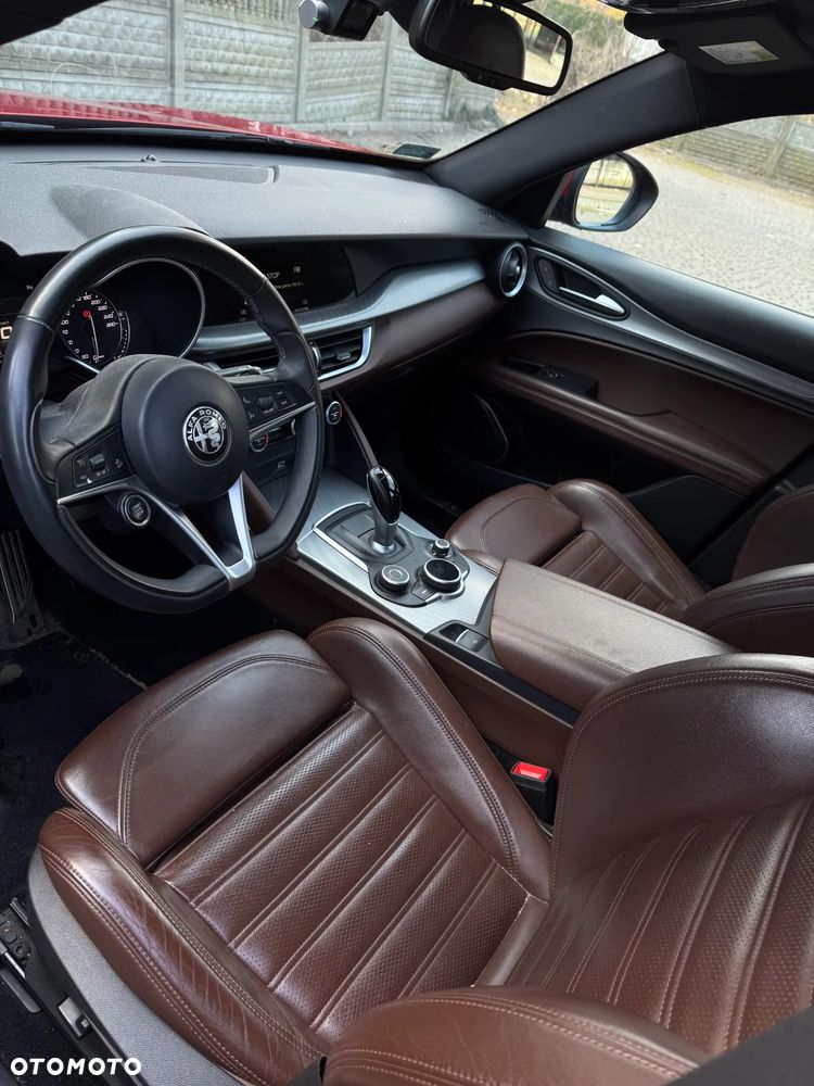 Alfa Romeo Stelvio 2.0 Turbo Executive Q4 - 4