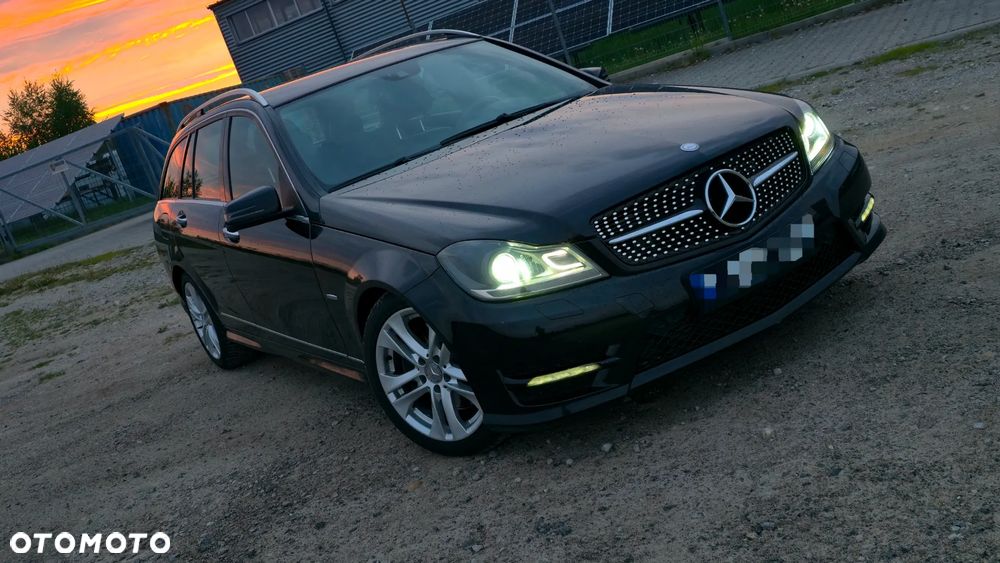 Mercedes-Benz Klasa C 250 CDI 4Matic 7G-TRONIC Avantgarde Edition - 1
