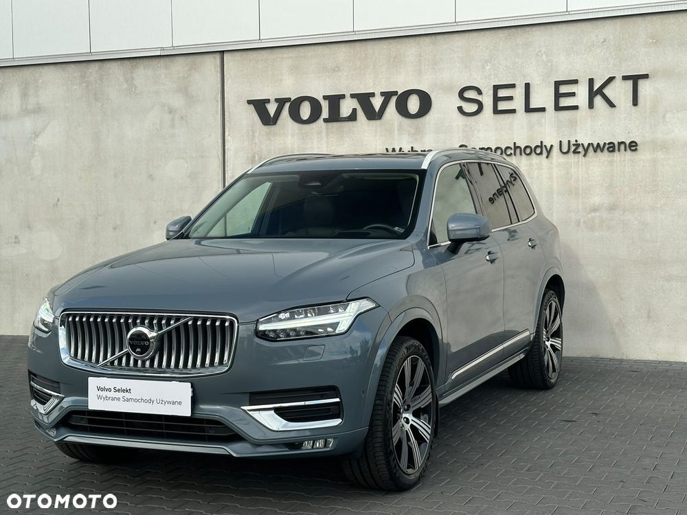 Volvo XC 90 - 9