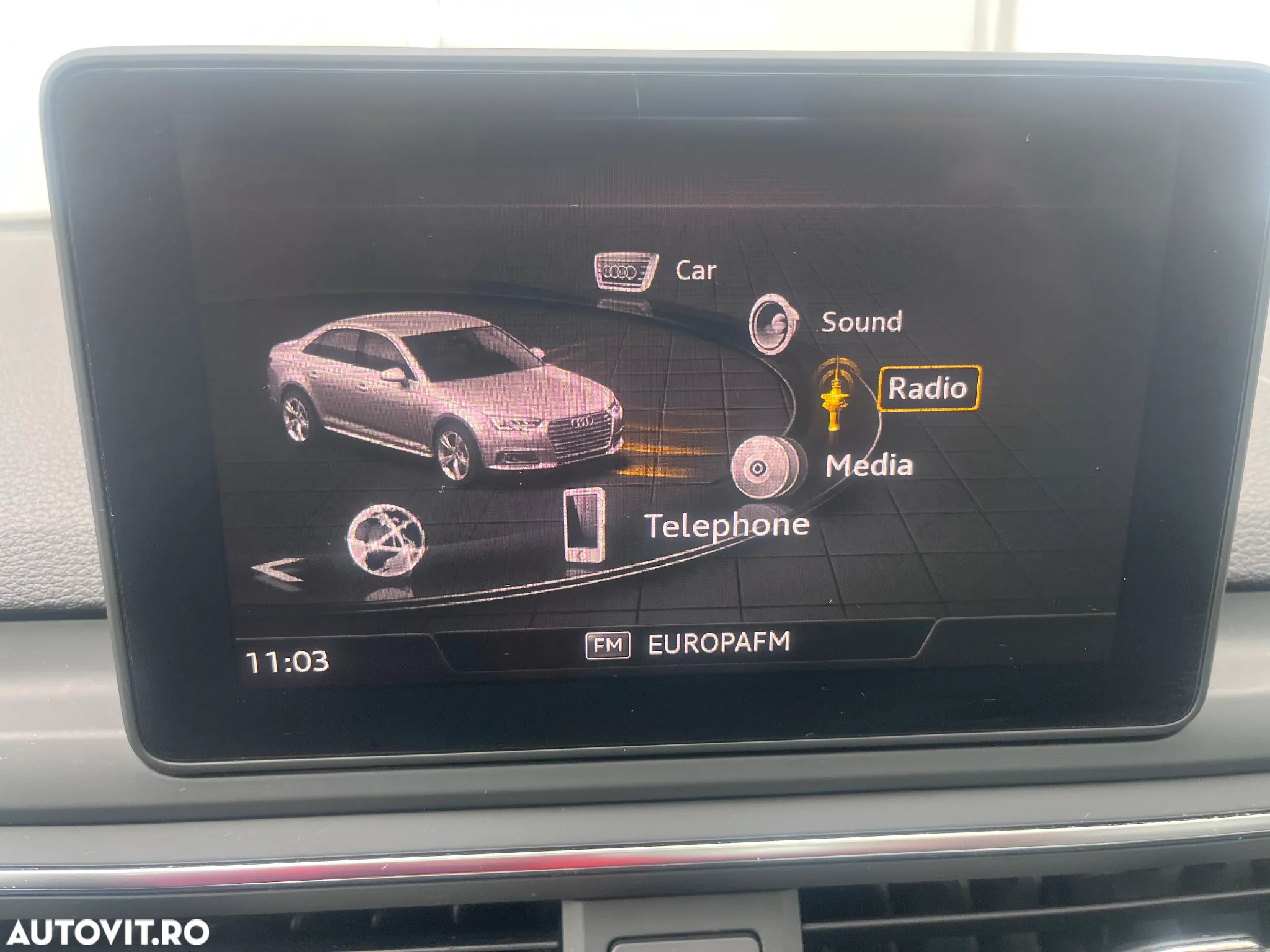 Audi A4 2.0 TDI S tronic Design - 17