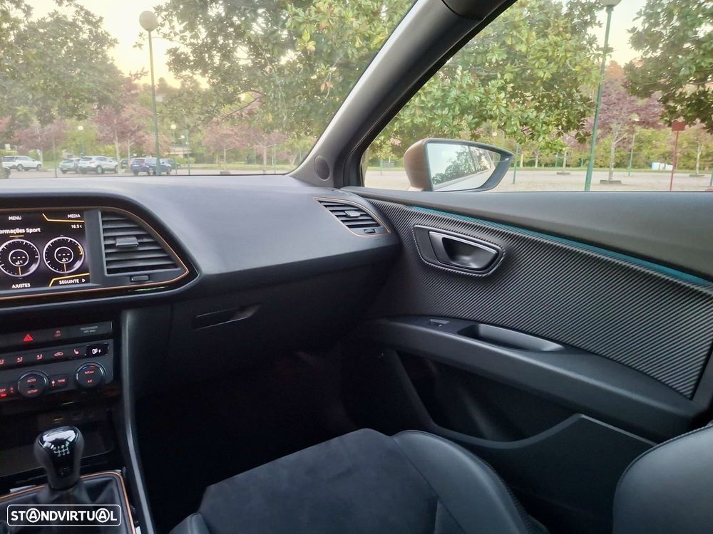SEAT Leon 2.0 TSI S&S Cupra R - 33