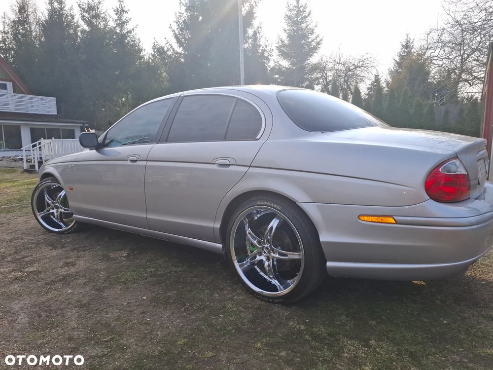 Jaguar S-Type - 4