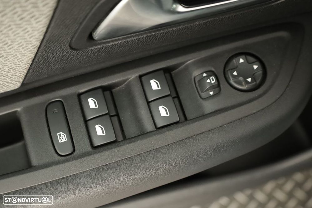 Citroën C4 1.2 PureTech Plus EAT8 - 19