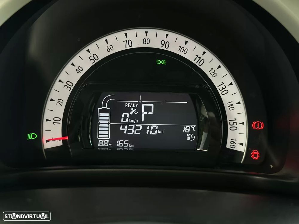Renault Twingo Z.E. 22 Intens - 28