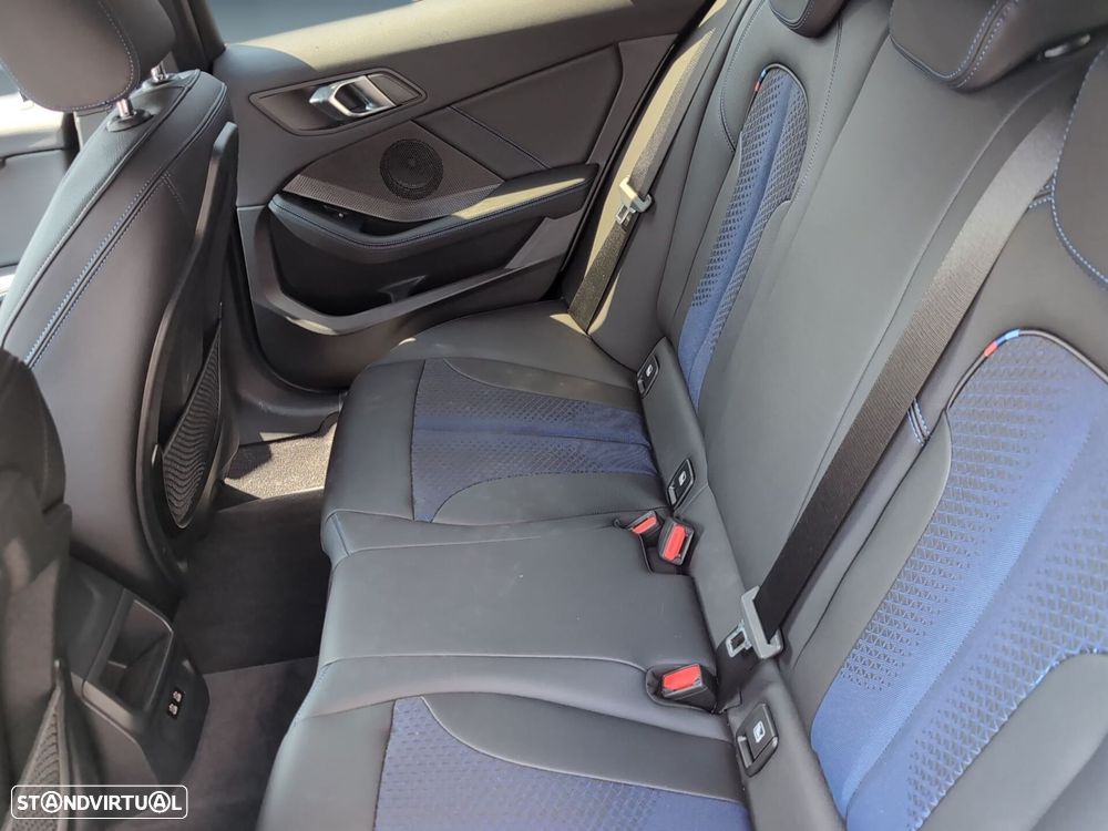 BMW 116 d Pack Desportivo M Auto - 14