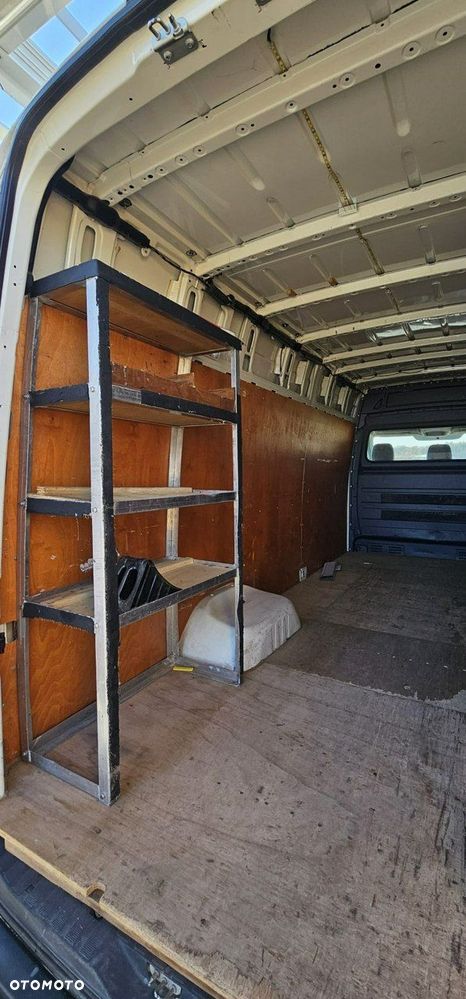 Volkswagen Crafter - 17